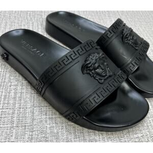 Versace Medusa Flip Flops Slides M 8.5 or L 10.5 Black Rubber Pool Sandal Black